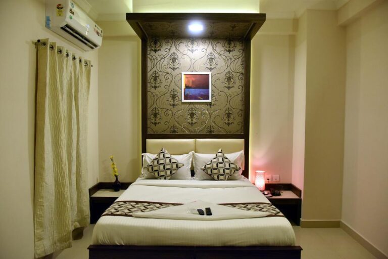  25 Hotels for unmarried couples in Chennai with local ID Proof